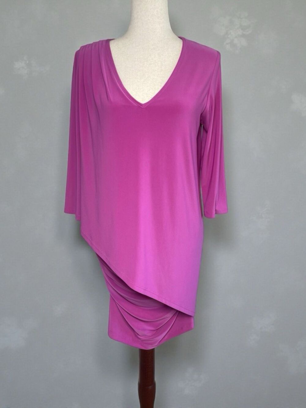 Last Tango womens v-neck 3/4 sleeve purple dress Medium
